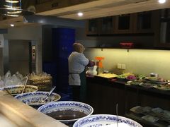 自助取餐区-清真盛志望麻酱酿皮·非遗老字号