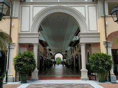 -佛罗伦萨小镇广佛名品奥特莱斯(疏港路店)