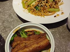 老济南把子肉-闫府私房菜·百年鲁菜(恒隆店)