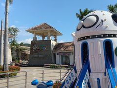 -亚龙湾亚泰商业街