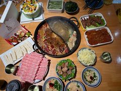 -三个四川人火锅(华联商厦店)