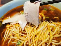 -亮亮面馆(经六路店)