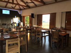 -Chom Cafe and Restaurant