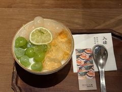 鲜椰白雪·青提龙眼冰-RUXU入续糖水铺与包(卓悦中心店)