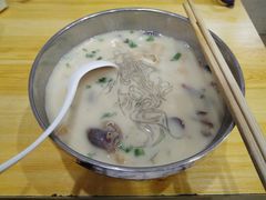 -津津老鸭粉丝馆(正东路店)