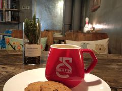 -HIGH FIVE哈福手工汉堡(桂林路店)