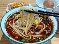 -兰河巷牛肉面(曲江店)
