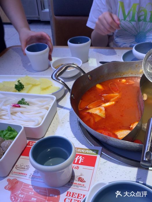 左庭右院鲜牛肉火锅(龙湖杭州滨江天街店)图片