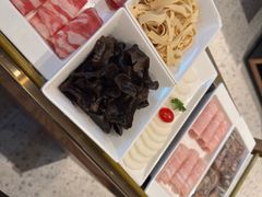 -一席地·本地鸡窝·杭帮鸡火锅(萧山银隆百货店)