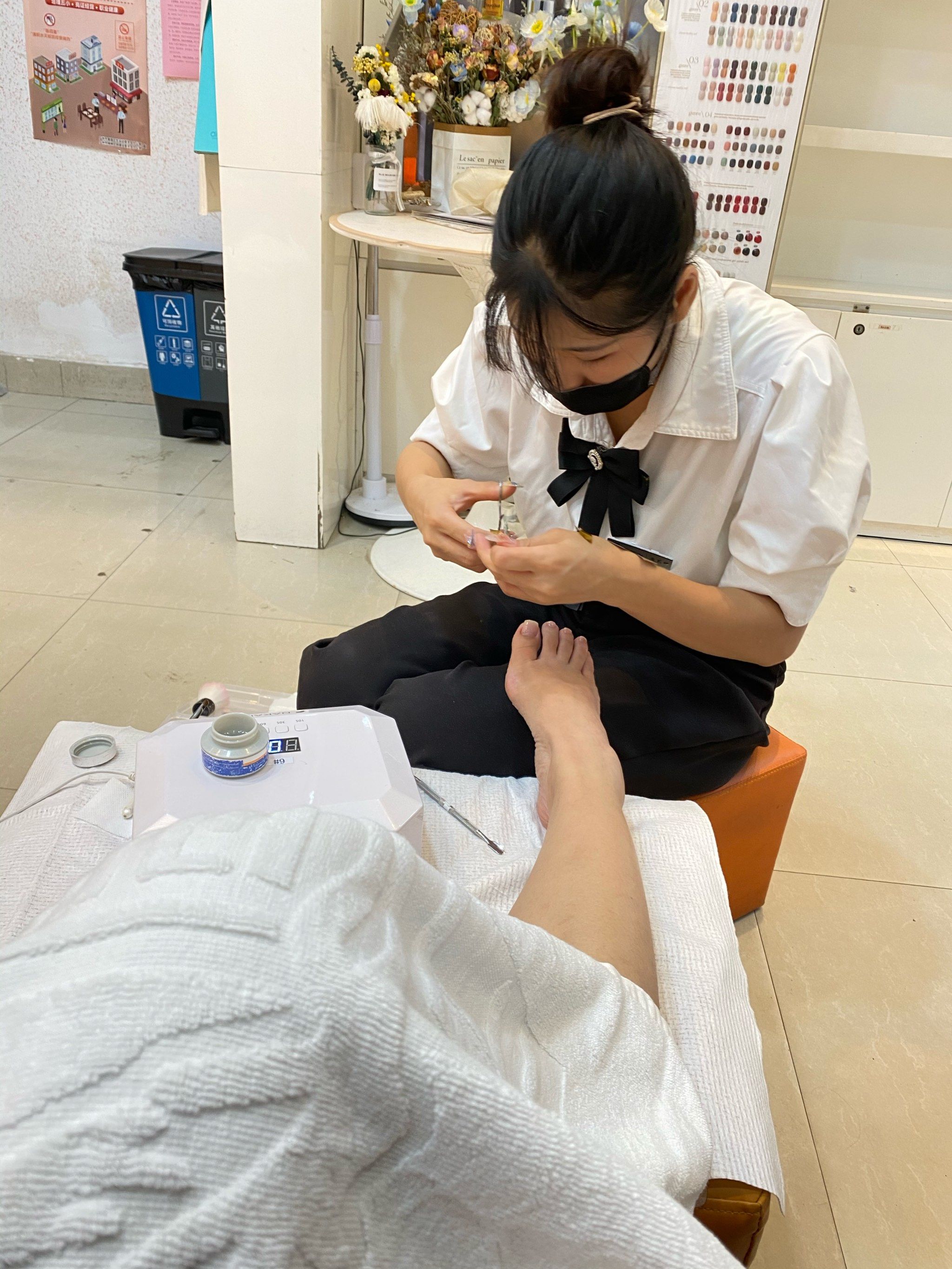 黄边俏俪人做指甲真的很好,6号美甲师技术