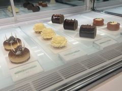 -潮一不贰·西式简餐·法式甜品(外滩店)