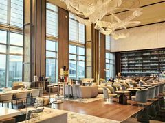 -深圳国际会展中心希尔顿酒店(前海华发冰雪世界店)