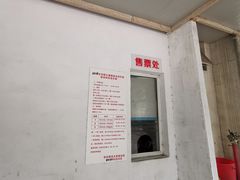 -小海豚国际游泳培训(长宁龙之梦酒店)