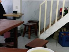 -宝瑞门钉肉饼店