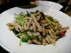 -东口码头·烧鸽子·鱼头泡饼·地方菜(金鹰悦城店)