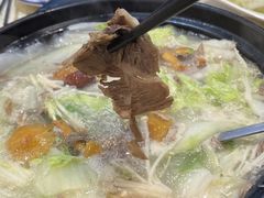 -九寨特色牦牛肉汤锅 羊肉汤锅