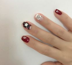 -悦指间美甲美睫