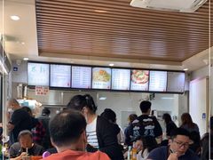 等位区-林静小吃(复兴路店)