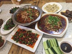 -兔行天下-鸿鹤鲜锅兔(中海国际店)