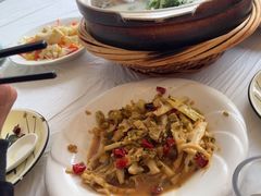 -天乐农家鱼头王(天目湖店)
