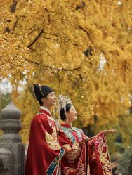 -上花轿婚纱摄影