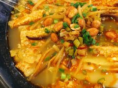 麻辣螺狮粉-怂猫抓子·成都冒烤鸭