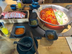 -湊湊火锅·茶憩(南京东路悦荟店)