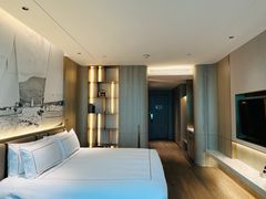 -苏州金鸡湖中茵皇冠假日酒店