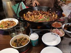 -富正毅三下锅·湘西韵味(天门山索道店)