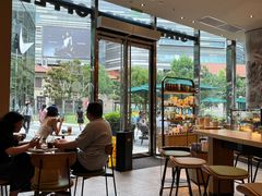 -星巴克(上海长宁来福士1F店)