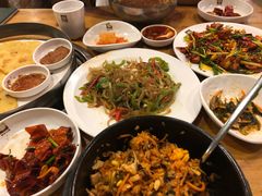 -喇喇排骨火锅·传统韩式脊骨汤(望京西园总店)