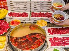 -来龍儿鲜切牛肉自助老火锅