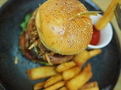 德国盘肠汉堡-HELLO 27 意面·沙拉·帕尼尼