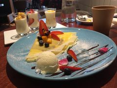 红莓果朱古力奶油班戟配卡仕达酱-卡朋厨房(289艺术园区店)