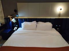 -Ting无边际江景酒店(重庆解放碑云端之眼店)