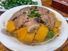 大理青梅蒸排骨-老滇山寨•云南特色菜•地方菜•民族风情歌舞表演(金碧店)