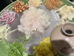 -得意咚瓜·顺德鱼生·冬瓜火锅(深圳首店)