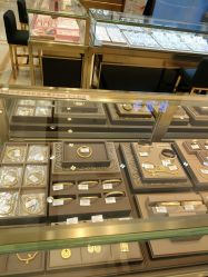 -老鳳祥銀樓(八佰伴店)