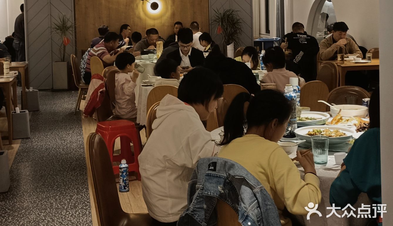 为什么不告诉我义乌万达也有谷香灶房？