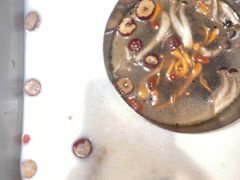 -尚尚仙·酸汤猪手·猪肚鸡火锅(华联万柳购物中心店)