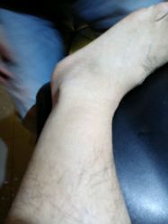 -TATTOO/手工穿孔吧/耳洞/刺青STUDIO