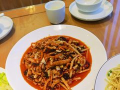 -严记小天府酸菜鱼(西四路店)