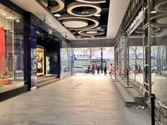 -中国建设银行(上海南京西路支行)