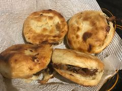 烧饼夹酱牛肉秘制-买又大餐厅(福林里店)