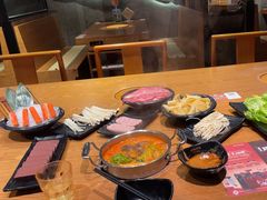 -呷哺呷哺(普陀乐购真北店)