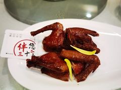 红烧乳鸽-勝記酒家·37年老字号·经典粤菜(荔枝公园店)