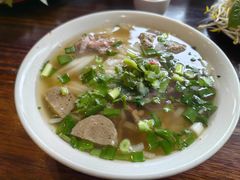 -鸿记越南牛鸡粉