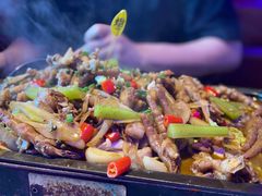 -蛙舍·炭烧牛蛙(东百中心店)