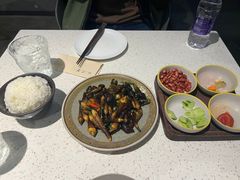-半山腰·云南菜(侨福芳草地店)