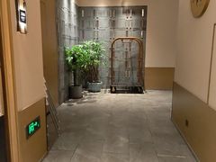 -泓历皇朝酒店(东亭店)